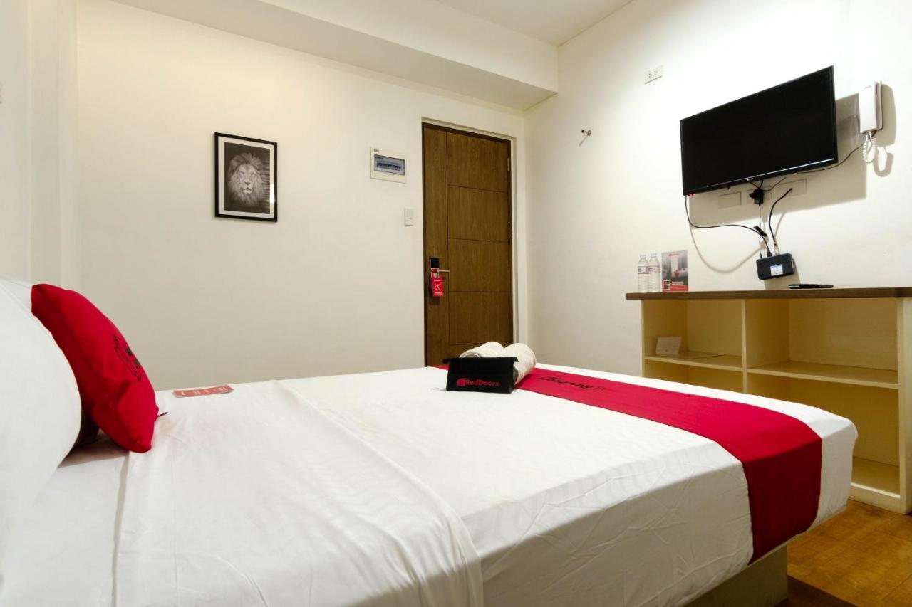 Hotel Reddoorz Near V Mapa Station Manila Zewnętrze zdjęcie