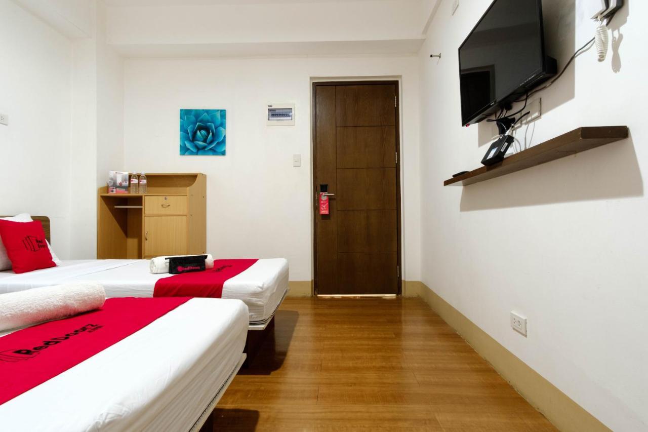 Hotel Reddoorz Near V Mapa Station Manila Zewnętrze zdjęcie