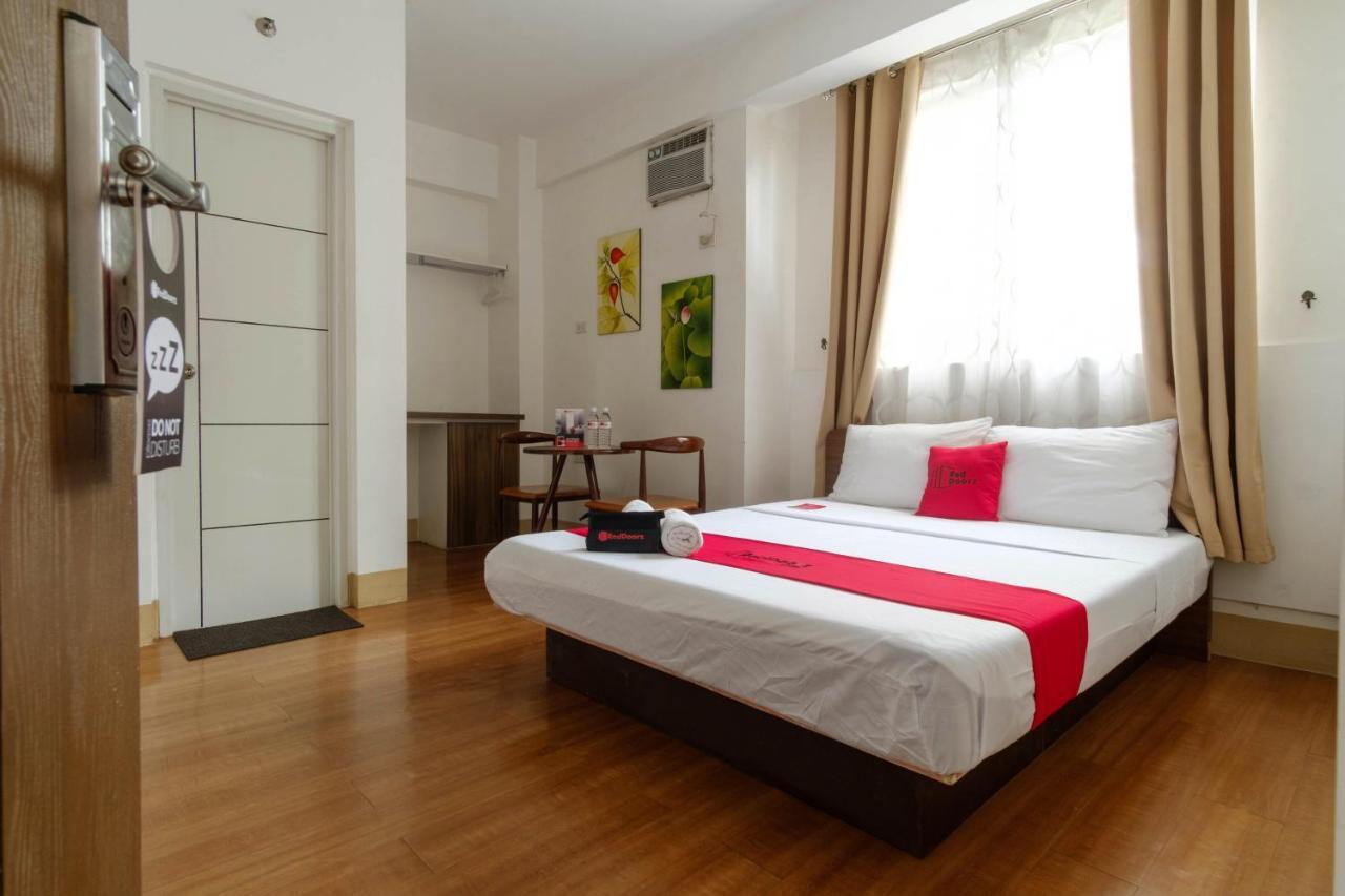 Hotel Reddoorz Near V Mapa Station Manila Zewnętrze zdjęcie