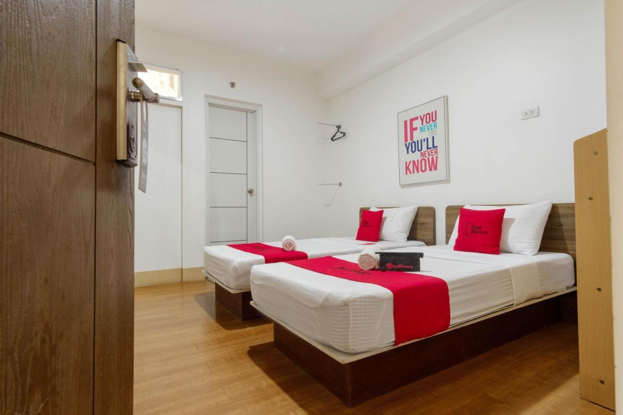Hotel Reddoorz Near V Mapa Station Manila Zewnętrze zdjęcie